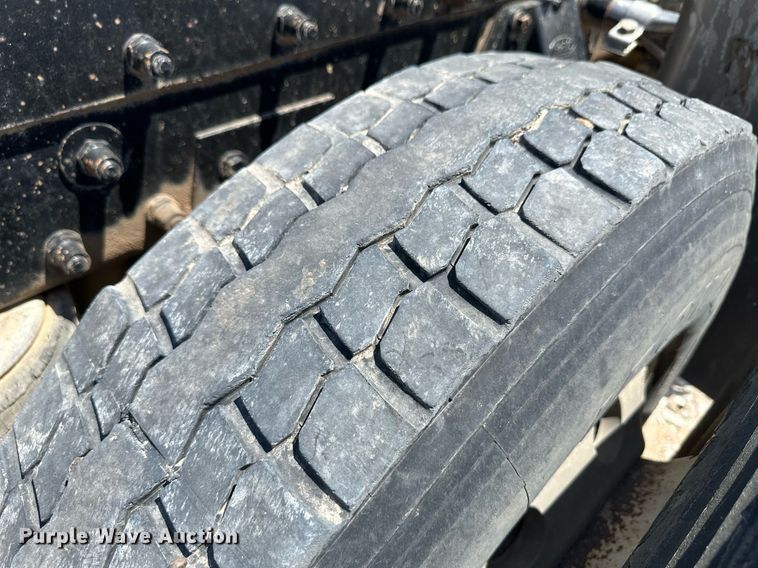 image for item NY9037 1996 Peterbilt  semi truck