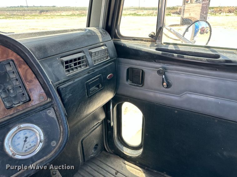 image for item NY9038 2003 Peterbilt 357  ready mix truck