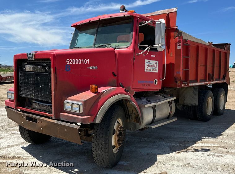 image for item NY9039 2000 Western Star 4800  dump truck