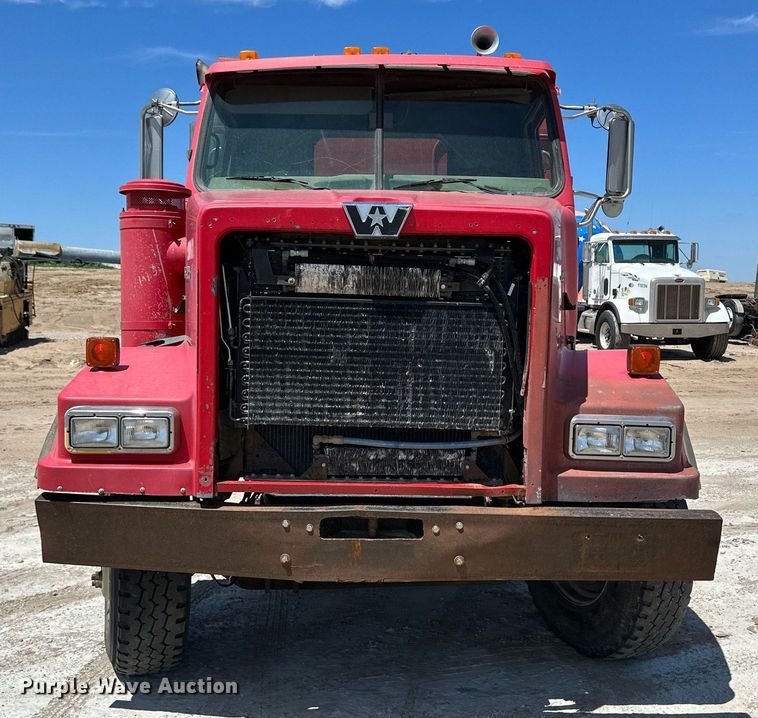 image for item NY9039 2000 Western Star 4800  dump truck