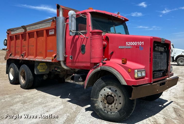 image for item NY9039 2000 Western Star 4800  dump truck
