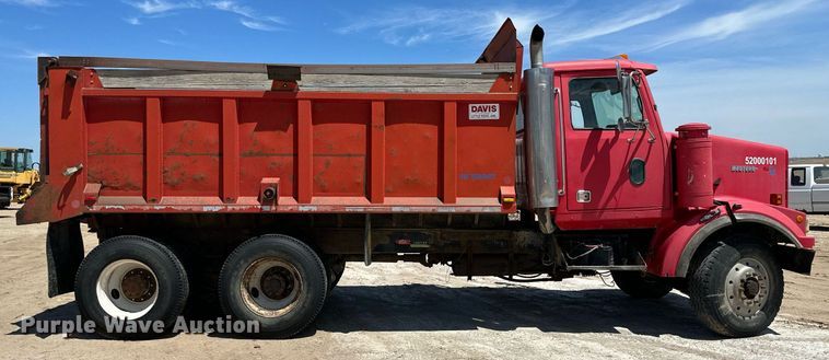 image for item NY9039 2000 Western Star 4800  dump truck