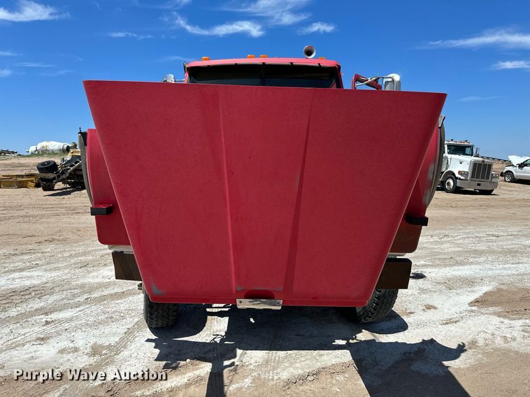 image for item NY9039 2000 Western Star 4800  dump truck