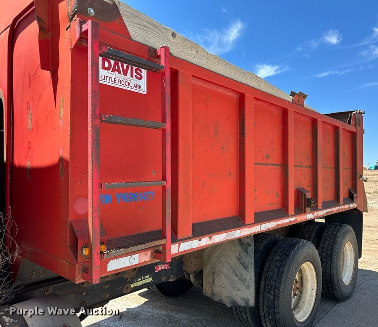 image for item NY9039 2000 Western Star 4800  dump truck