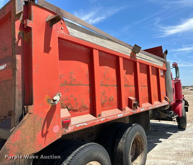 image for item NY9039 2000 Western Star 4800  dump truck