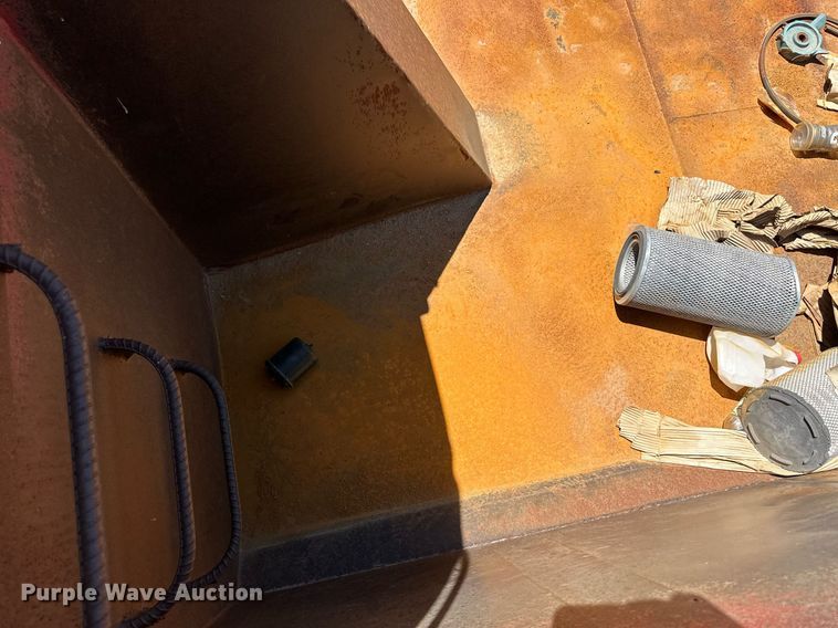 image for item NY9039 2000 Western Star 4800  dump truck