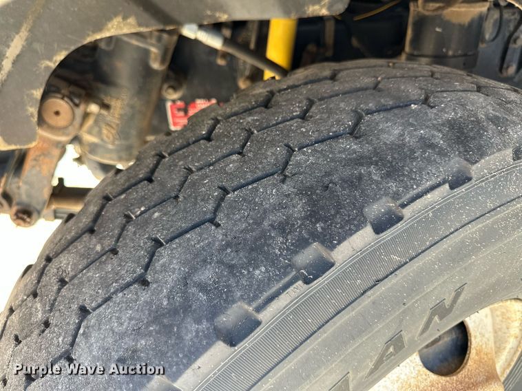 image for item NY9039 2000 Western Star 4800  dump truck