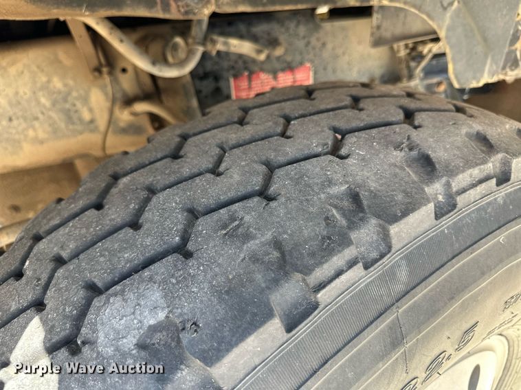 image for item NY9039 2000 Western Star 4800  dump truck