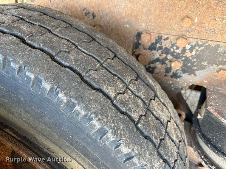 image for item NY9039 2000 Western Star 4800  dump truck