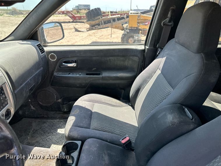 image for item NY9040 2008 GMC Canyon  Crew Cab pickup truck