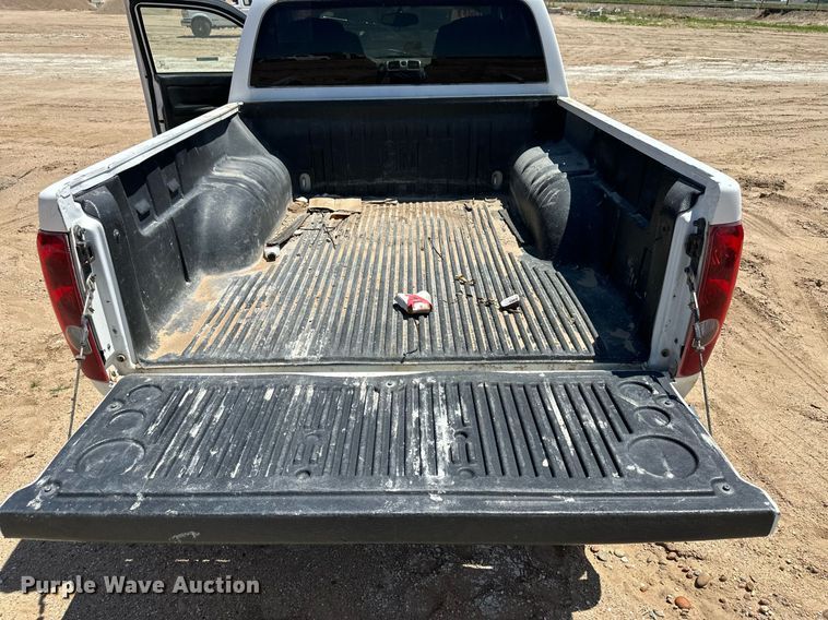 image for item NY9040 2008 GMC Canyon  Crew Cab pickup truck