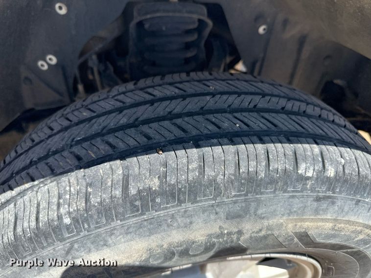 image for item NY9040 2008 GMC Canyon  Crew Cab pickup truck