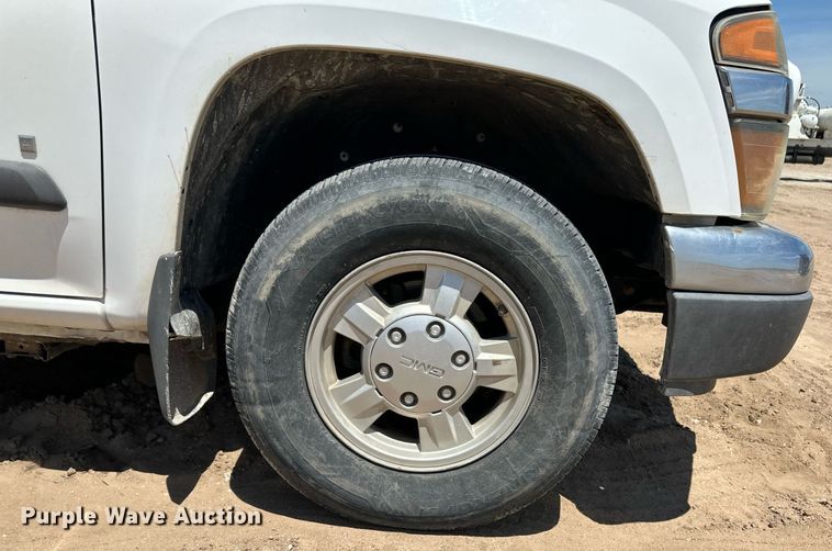 image for item NY9040 2008 GMC Canyon  Crew Cab pickup truck