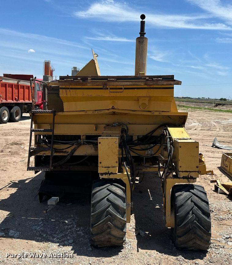 image for item NY9041 Easi-pour  curb machine