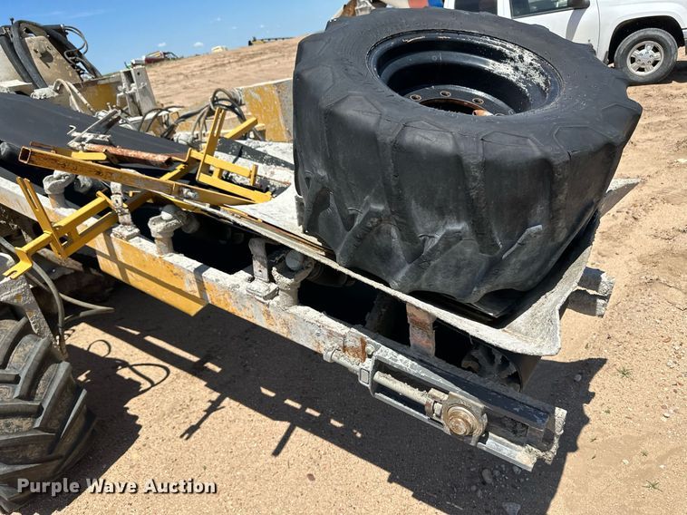 image for item NY9041 Easi-pour  curb machine