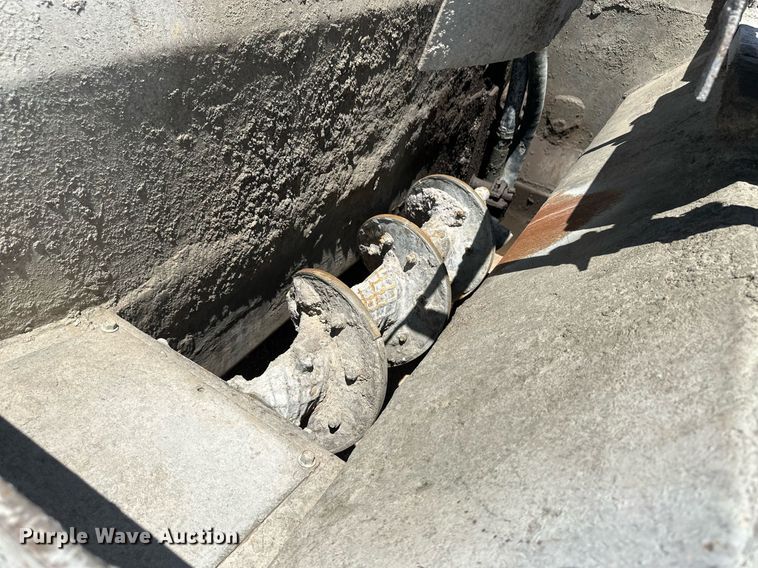 image for item NY9041 Easi-pour  curb machine