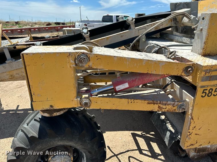 image for item NY9041 Easi-pour  curb machine