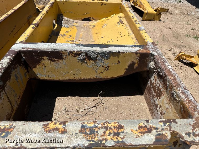 image for item NY9041 Easi-pour  curb machine