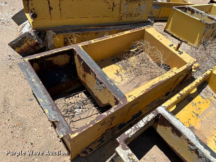 image for item NY9041 Easi-pour  curb machine