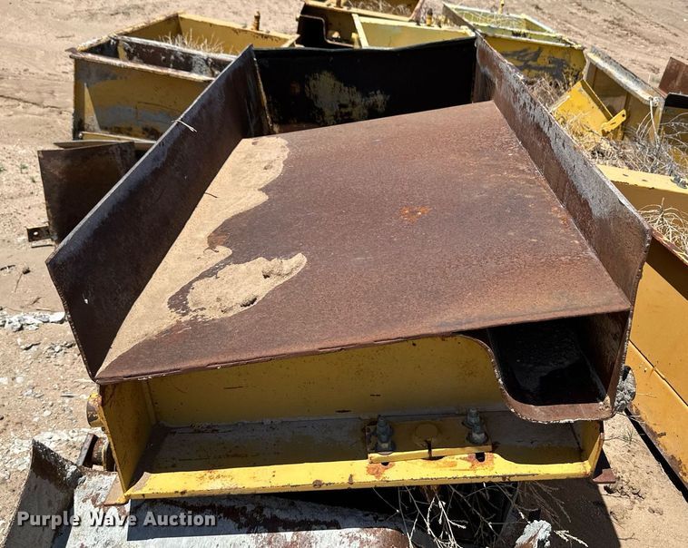 image for item NY9041 Easi-pour  curb machine