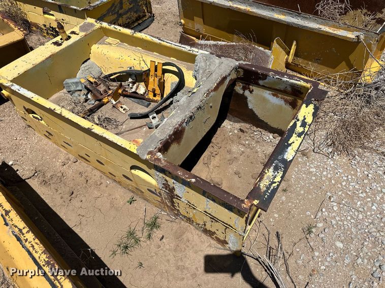 image for item NY9041 Easi-pour  curb machine