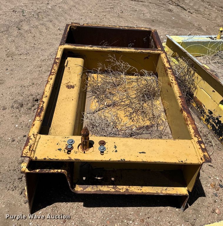 image for item NY9041 Easi-pour  curb machine