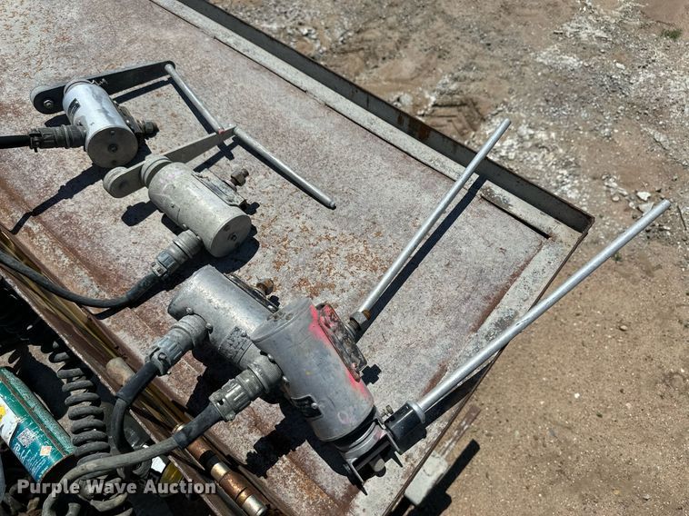 image for item NY9041 Easi-pour  curb machine