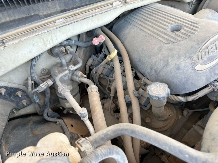 image for item NY9042 2004 GMC Sierra 1500  Ext. Cab pickup truck