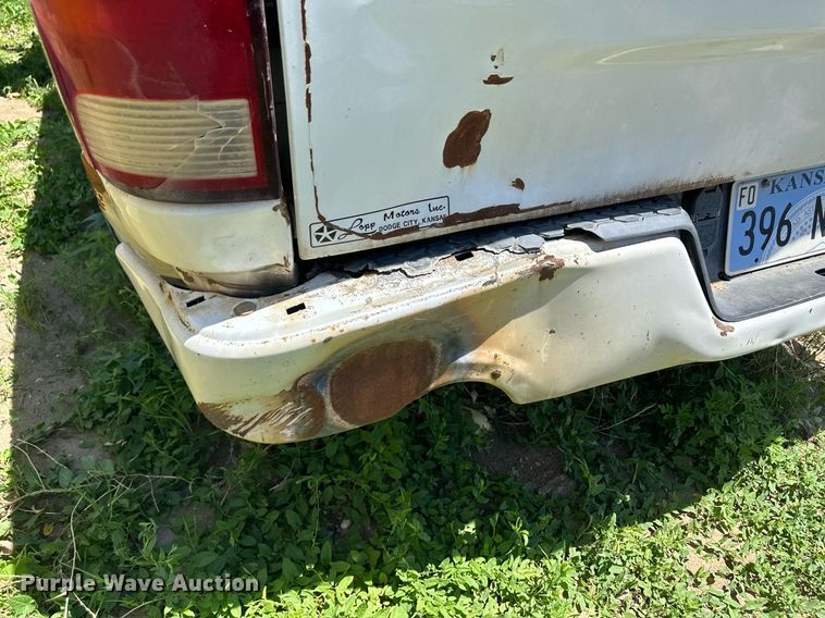 image for item NY9044 2016 Dodge Ram 1500  Crew Cab pickup truck