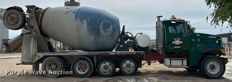 image for item NY9047 2006 Sterling L9500  ready mix truck