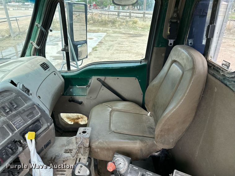 image for item NY9047 2006 Sterling L9500  ready mix truck