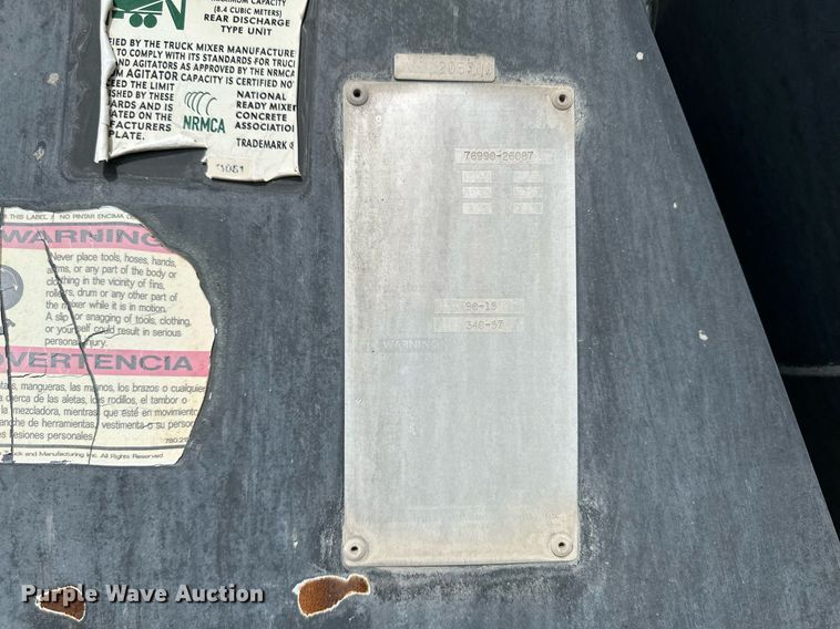 image for item NY9047 2006 Sterling L9500  ready mix truck