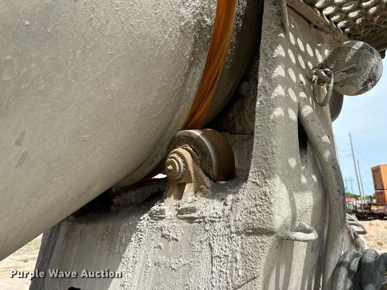 image for item NY9047 2006 Sterling L9500  ready mix truck