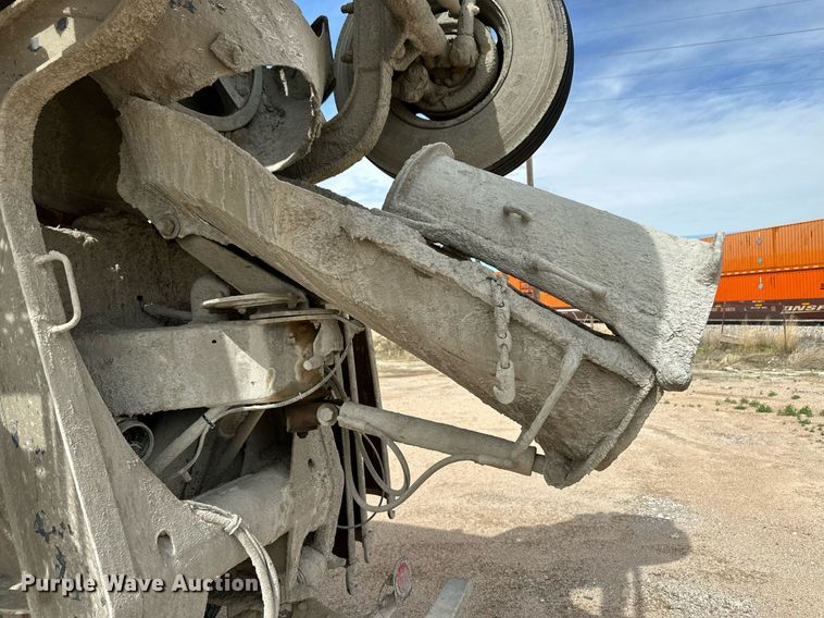 image for item NY9047 2006 Sterling L9500  ready mix truck