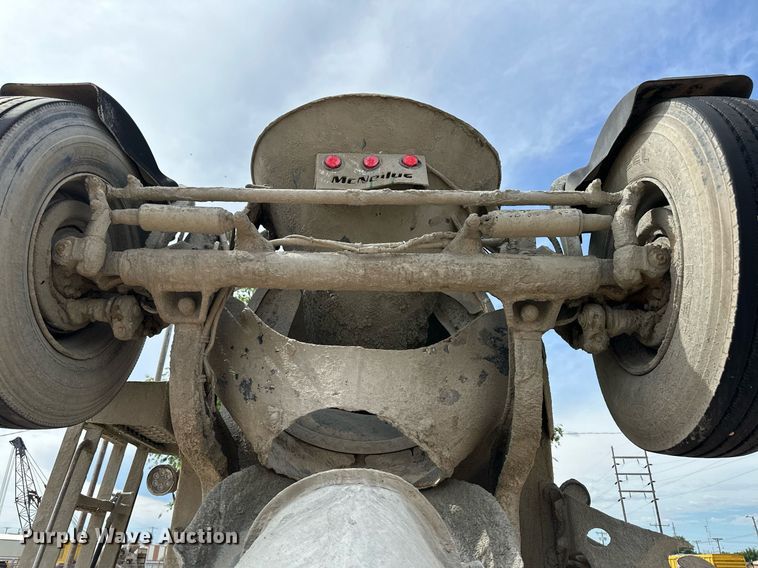 image for item NY9047 2006 Sterling L9500  ready mix truck