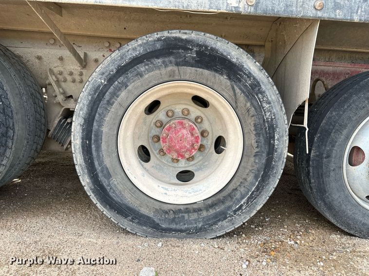 image for item NY9047 2006 Sterling L9500  ready mix truck