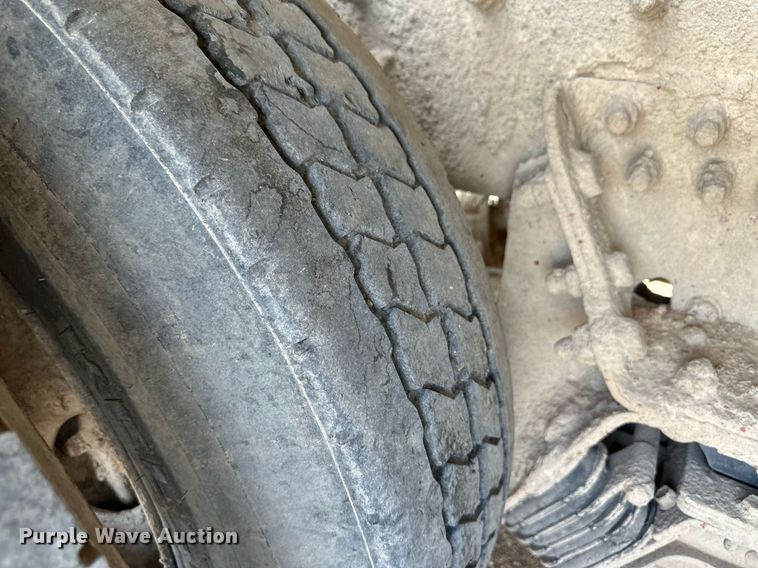 image for item NY9047 2006 Sterling L9500  ready mix truck