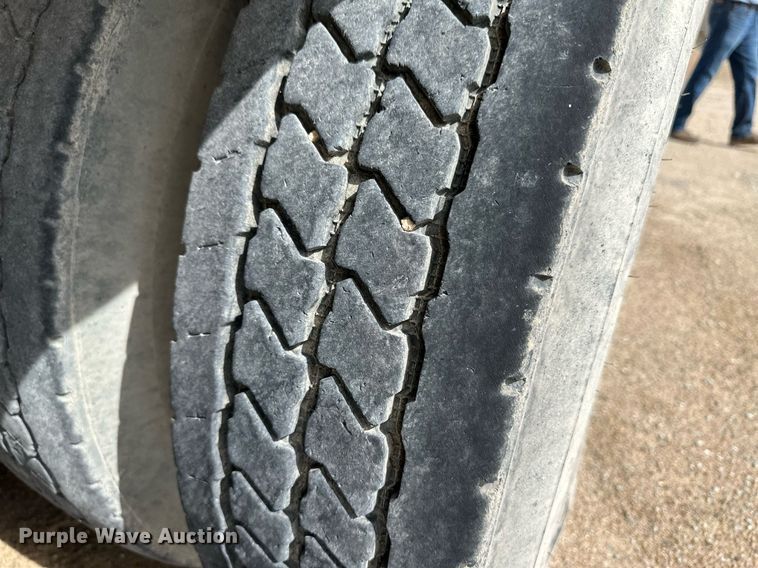 image for item NY9047 2006 Sterling L9500  ready mix truck