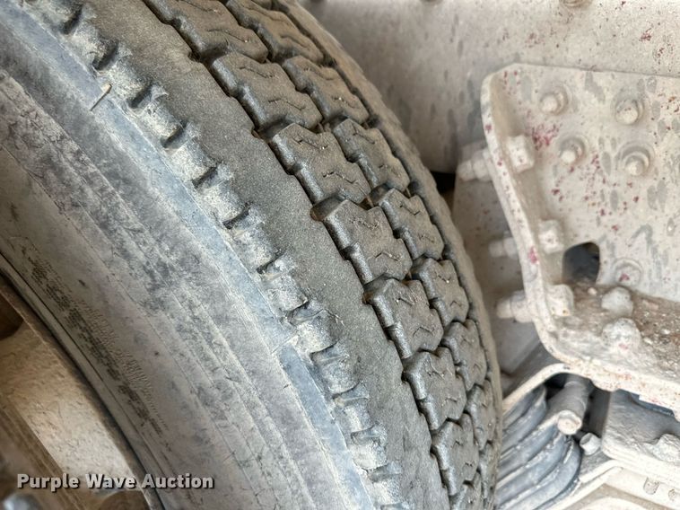 image for item NY9047 2006 Sterling L9500  ready mix truck