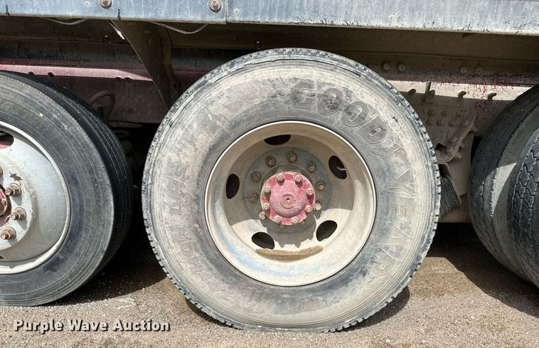 image for item NY9047 2006 Sterling L9500  ready mix truck