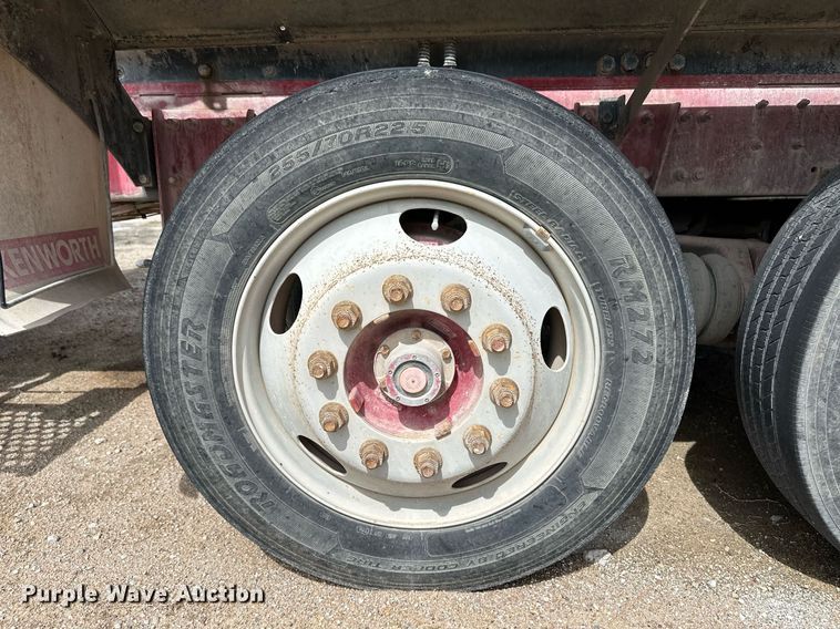 image for item NY9047 2006 Sterling L9500  ready mix truck