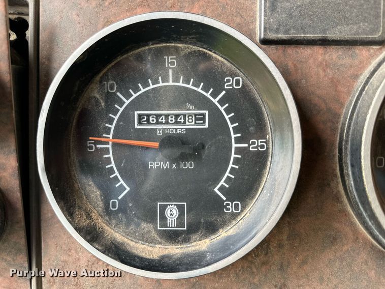 image for item NY9049 2003 Kenworth T800  ready mix truck