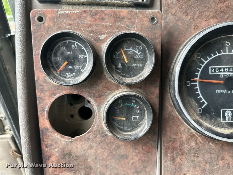 image for item NY9049 2003 Kenworth T800  ready mix truck