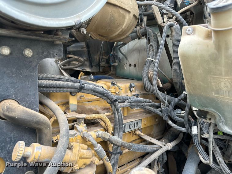 image for item NY9049 2003 Kenworth T800  ready mix truck