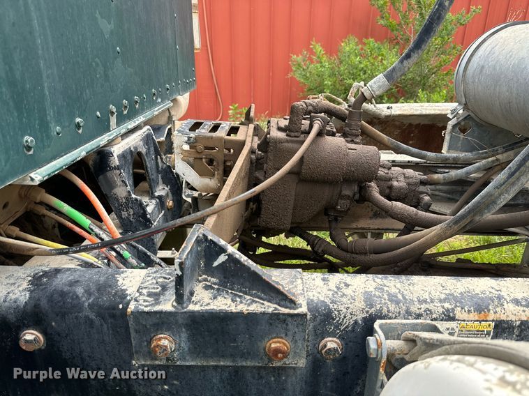 image for item NY9049 2003 Kenworth T800  ready mix truck