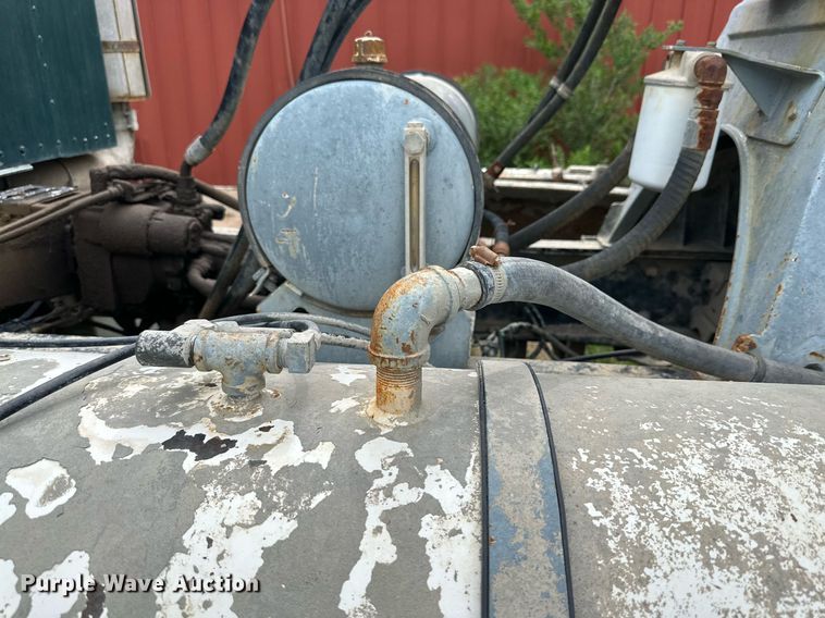 image for item NY9049 2003 Kenworth T800  ready mix truck