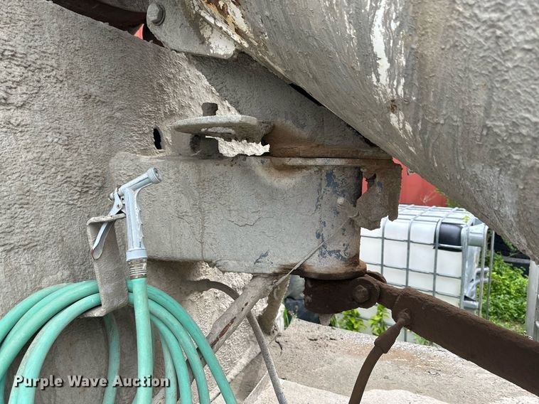 image for item NY9049 2003 Kenworth T800  ready mix truck