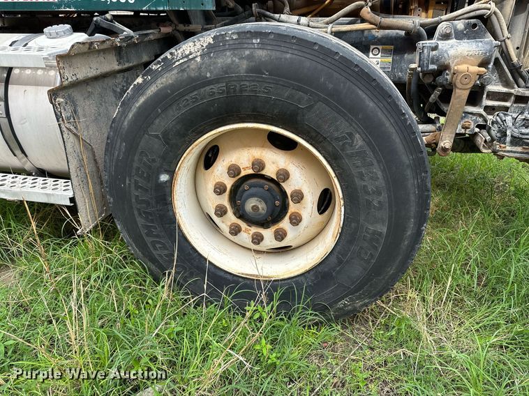 image for item NY9049 2003 Kenworth T800  ready mix truck