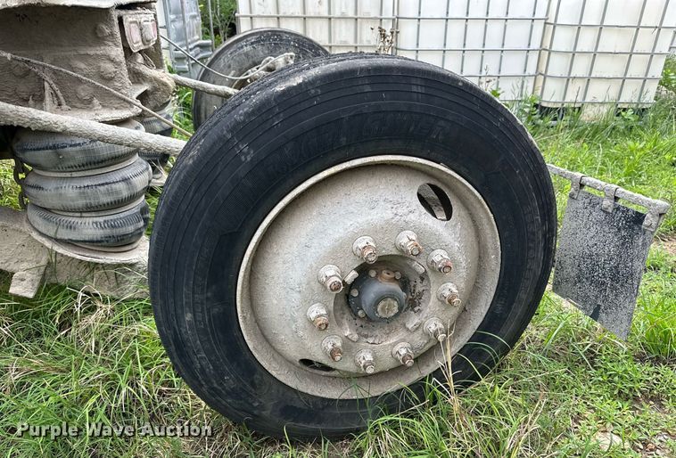 image for item NY9049 2003 Kenworth T800  ready mix truck