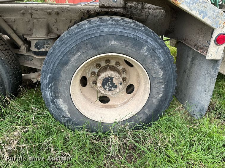 image for item NY9049 2003 Kenworth T800  ready mix truck